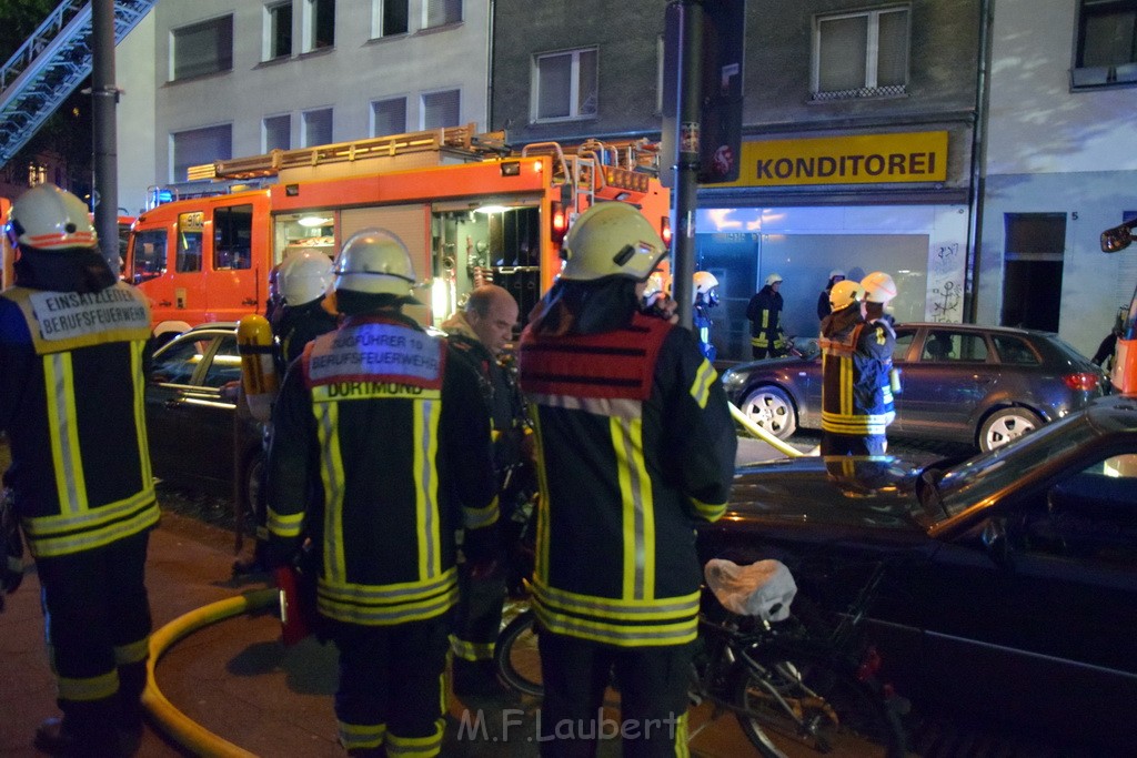 Feuer 2 Y Koeln Neustadt Sued Darmstaedterstr P157.JPG - Miklos Laubert